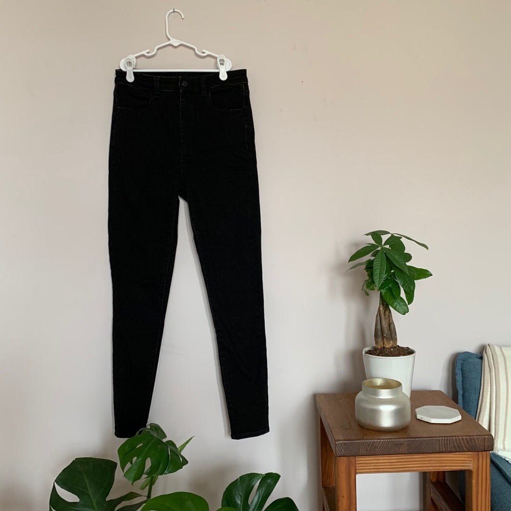 High Waisted American Eagle Black Skinny Jeggings